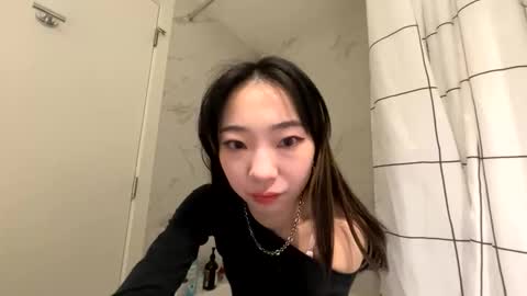 Snapshot of tokyobeauty chatting on 03-23-26, 11:42 tokyobeauty online show from 03-23-26, 11:42