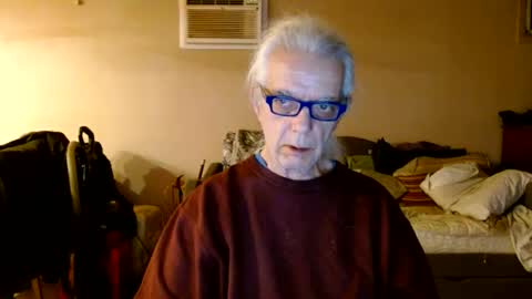 tom112292014 online show from 12-04-24, 04:10