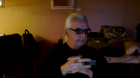 tom112292014 online show from 01-04-25, 12:49