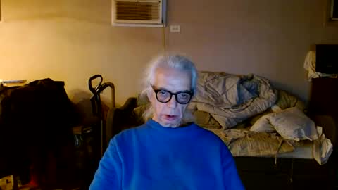 tom112292014 online show from 11-30-25, 02:04