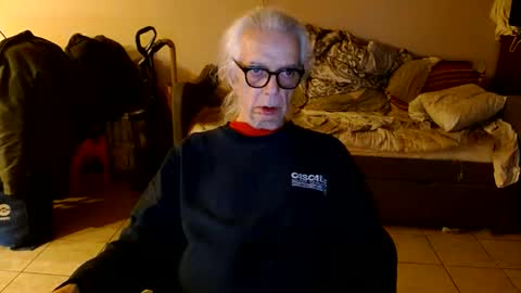 tom112292014 online show from 03-09-26, 01:42