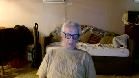 Snapshot of tom112292014 chatting on 06-18-26, 05:39 tom112292014 online show from 06-18-26, 05:39