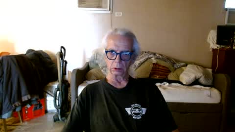 Snapshot of tom112292014 chatting on 06-25-26, 06:34 tom112292014 online show from 06-25-26, 06:34