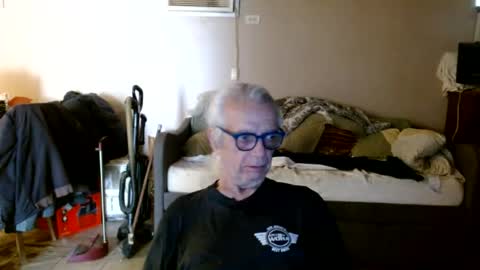 Snapshot of tom112292014 chatting on 06-28-26, 05:52 tom112292014 online show from 06-28-26, 05:52