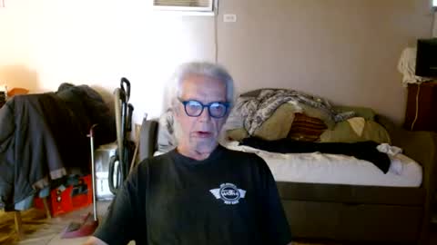 Snapshot of tom112292014 chatting on 06-29-26, 03:45 tom112292014 online show from 06-29-26, 03:45