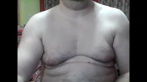 tom541453 online show from 05-18-26, 08:47