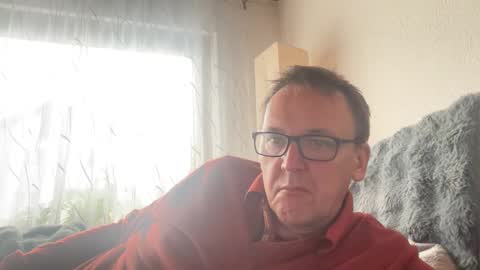 Tom online show from 11-14-25, 01:21