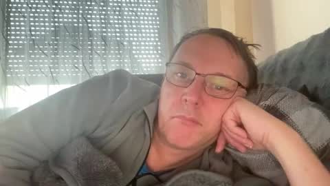 Tom online show from 03-04-26, 04:13