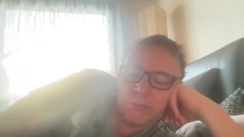 Snapshot of tom6644 chatting on 06-13-26, 05:27 Tom online show from 06-13-26, 05:27