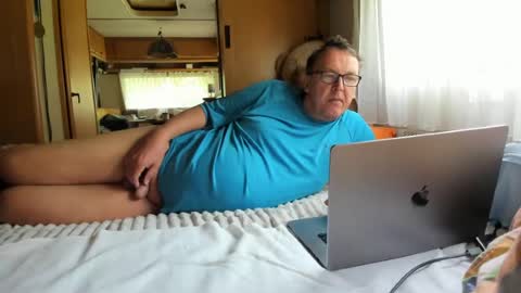 Snapshot of tom6644 chatting on 06-14-26, 09:00 Tom online show from 06-14-26, 09:00