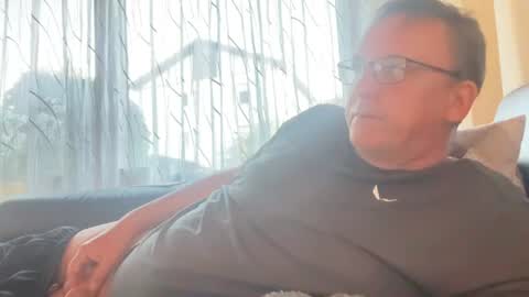 Snapshot of tom6644 chatting on 07-05-26, 05:42 Tom online show from 07-05-26, 05:42