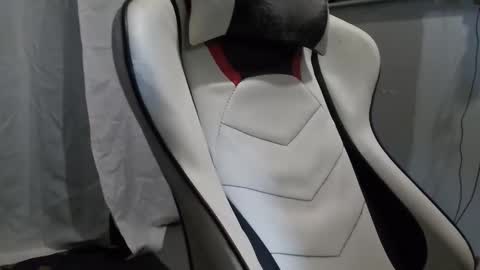 Tom online show from 12-31-24, 09:10