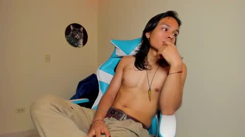 tom online show from 10-01-25, 10:27