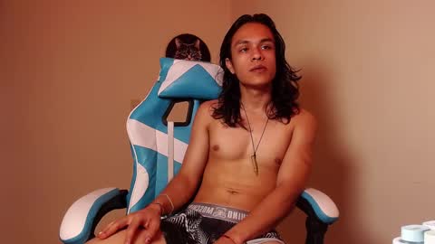 tom online show from 10-23-25, 05:07