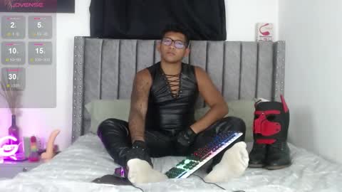 Tom online show from 01-15-25, 01:23