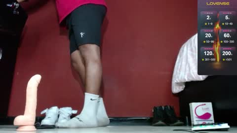 Tom online show from 02-06-25, 11:48