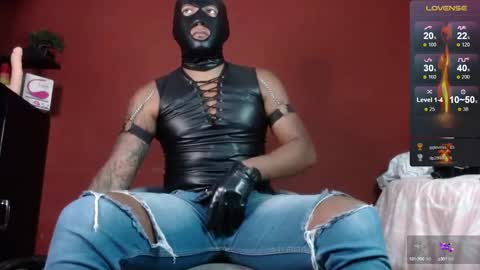 Tom online show from 03-11-25, 04:40