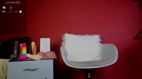 Tom online show from 12-02-25, 01:33