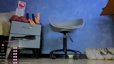 Tom online show from 04-25-26, 12:52