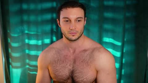 Tom online show from 04-01-26, 07:31