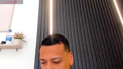 Tom muscle1 online show from 10-31-25, 12:06