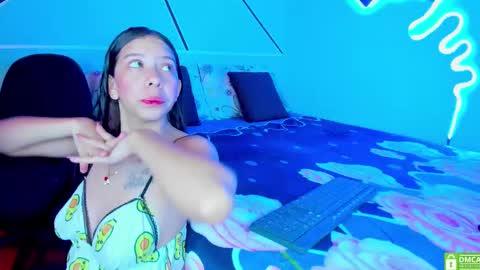 Snapshot of tom_natasha chatting on 11-06-25, 07:04 Tom natasha online show from 11-06-25, 07:04