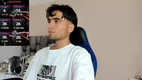 Snapshot of tom_walton chatting on 10-26-25, 09:31 tom online show from 10-26-25, 09:31