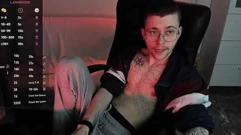 tomas_norton online show from 04-10-26, 08:24