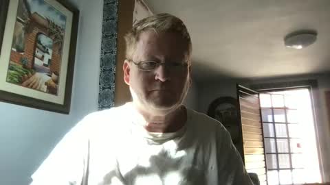 Snapshot of tomascausa chatting on 12-10-24, 08:49 Hola online show from 12-10-24, 08:49