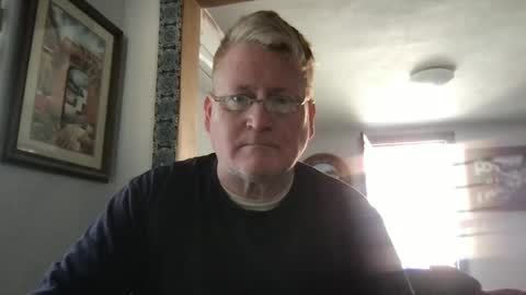 Snapshot of tomascausa chatting on 02-03-25, 06:28 Hola online show from 02-03-25, 06:28