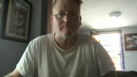 Snapshot of tomascausa chatting on 02-06-25, 11:58 Hola online show from 02-06-25, 11:58