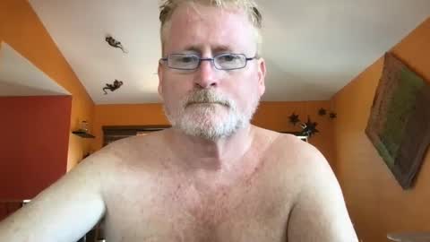 Snapshot of tomascausa chatting on 09-23-25, 06:11 Hola online show from 09-23-25, 06:11