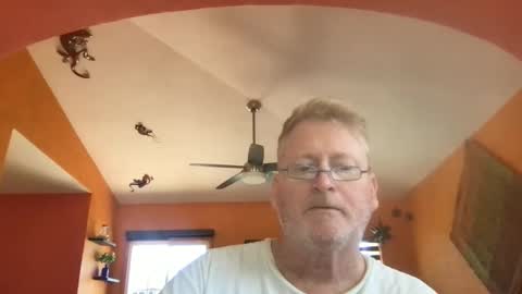 Hola online show from 04-24-26, 06:32