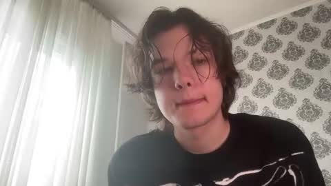 Snapshot of tomassdickpick chatting on 06-14-26, 07:21 Tomas online show from 06-14-26, 07:21