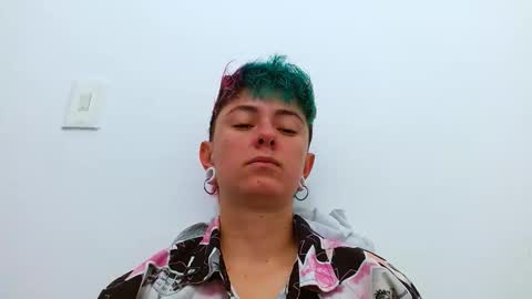 Blue online show from 12-15-25, 04:22