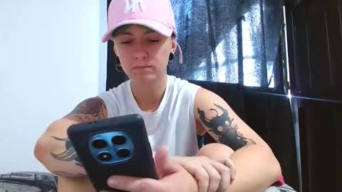 Blue online show from 04-11-26, 06:56