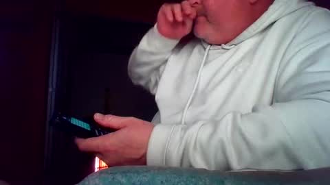 Snapshot of tomcat4848 chatting on 10-13-25, 12:21 tomcat4848 online show from 10-13-25, 12:21