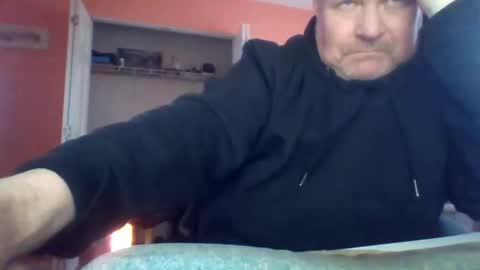 Snapshot of tomcat4848 chatting on 11-03-25, 06:09 tomcat4848 online show from 11-03-25, 06:09