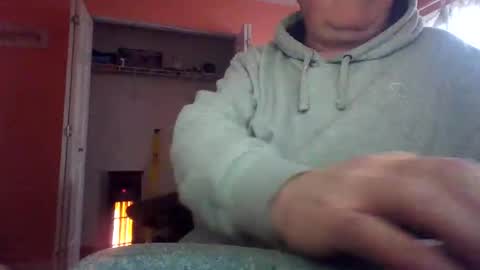 Snapshot of tomcat4848 chatting on 11-13-25, 05:12 tomcat4848 online show from 11-13-25, 05:12