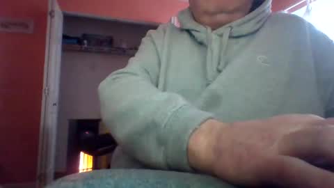 Snapshot of tomcat4848 chatting on 12-04-25, 05:32 tomcat4848 online show from 12-04-25, 05:32