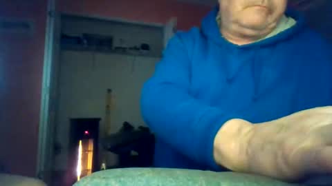 tomcat4848 online show from 01-11-26, 01:32