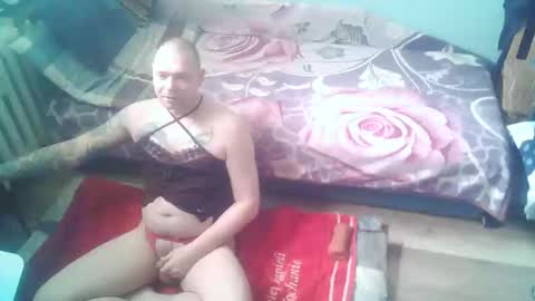 Snapshot of tomekpl30show chatting on 05-02-26, 02:22 Tomek online show from 05-02-26, 02:22
