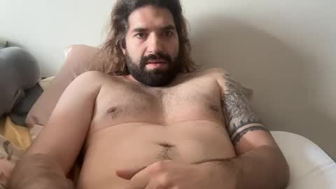 Snapshot of tomgarnier33980 chatting on 06-12-26, 03:33 racab online show from 06-12-26, 03:33