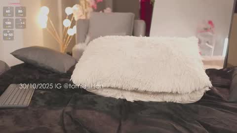  Tomie  online show from 10-30-25, 02:40