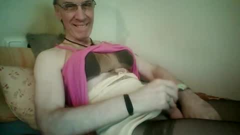 tomislav321 online show from 04-26-26, 03:10