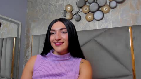 Snapshot of tomlondon_ chatting on 01-24-25, 03:55 online show from 01-24-25, 03:55
