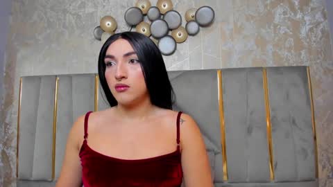 Snapshot of tomlondon_ chatting on 02-05-25, 11:44 online show from 02-05-25, 11:44