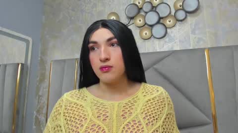 Snapshot of tomlondon_ chatting on 02-07-25, 11:45 online show from 02-07-25, 11:45