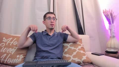 Tomas online show from 02-13-26, 03:35