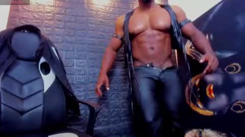 Tom Mike online show from 07-22-26, 06:32